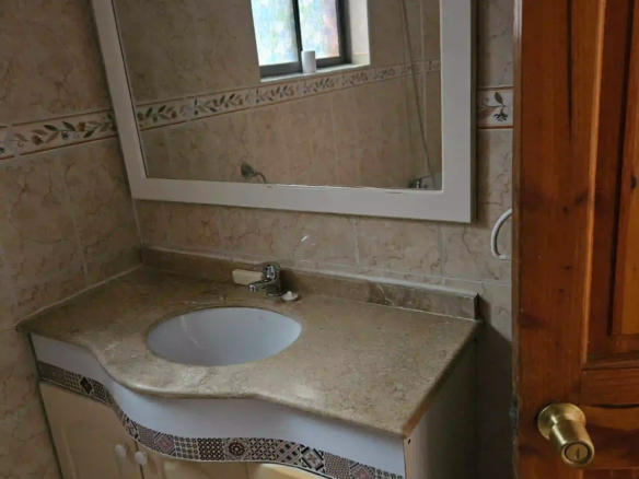 Arriendo casa en los andes irene frei pasaje c vista baño 1