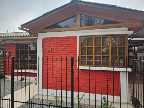 Arriendo casa en los andes irene frei pasaje c vista frontal 2