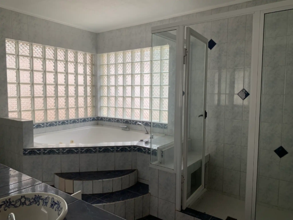 Venta de casa en los andes calle tres carreras con pastene baño principal con jacuzzi
