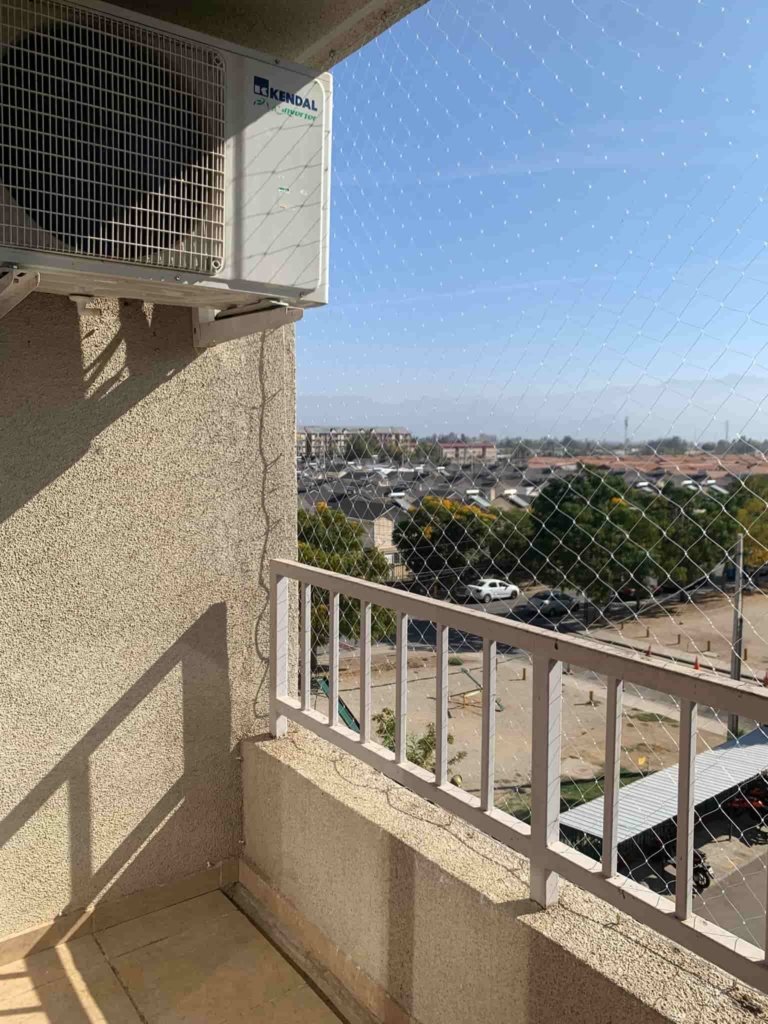 Terraza departamento en condominio hermanos maristas en los andes