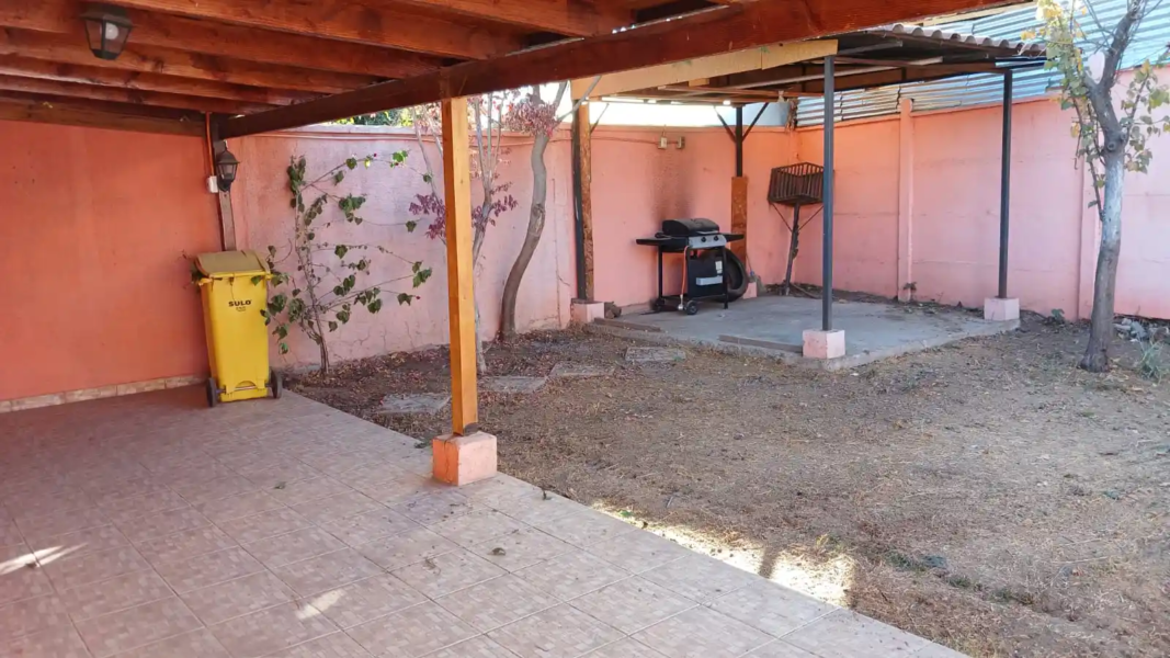 Pergola del patio de la casa en venta en los andes villa irene frey