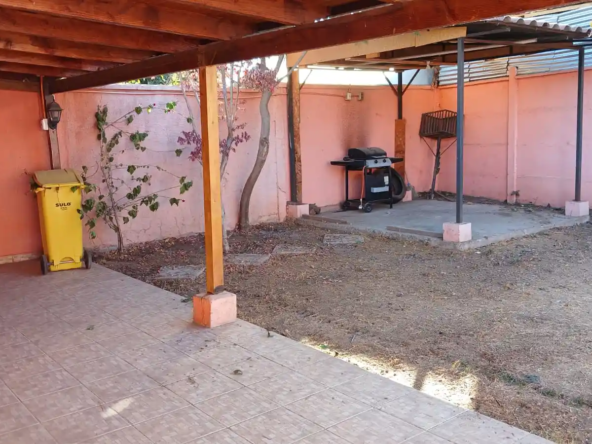 Pergola del patio de la casa en venta en los andes villa irene frey